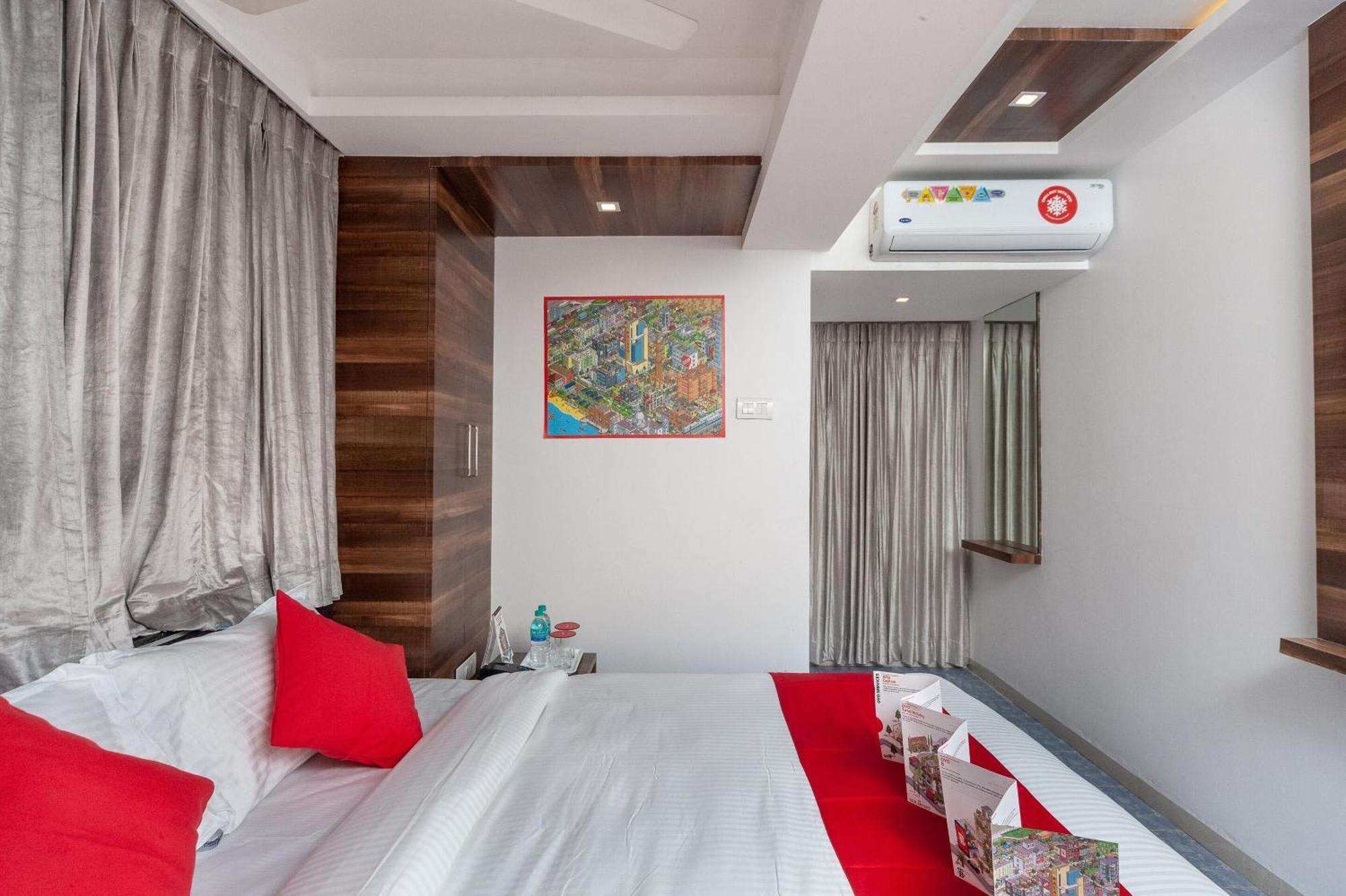 Capital O Admire Suit Hospitality Chennai Exterior photo