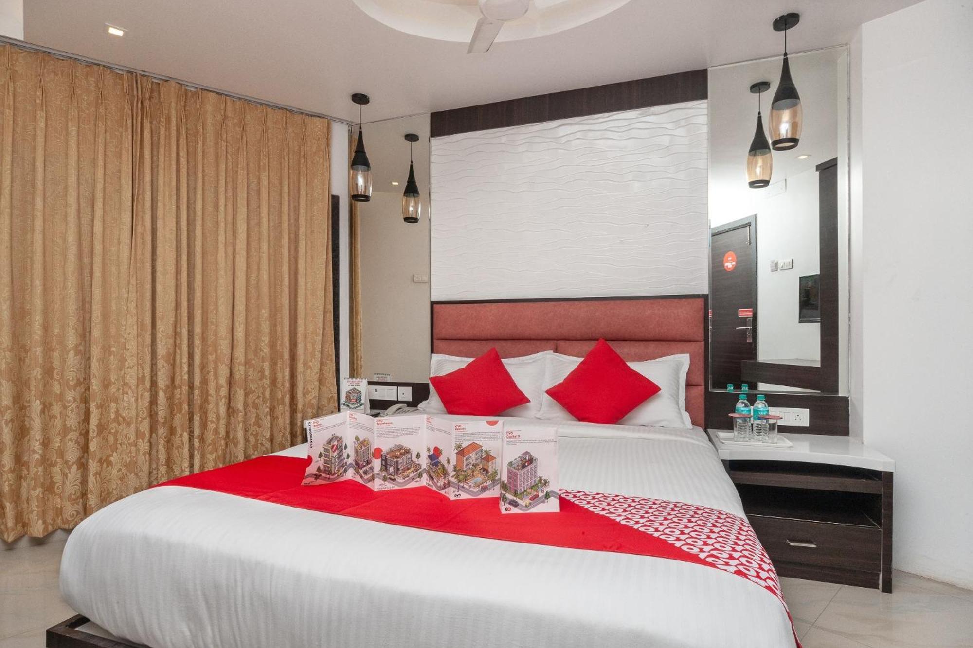 Capital O Admire Suit Hospitality Chennai Exterior photo